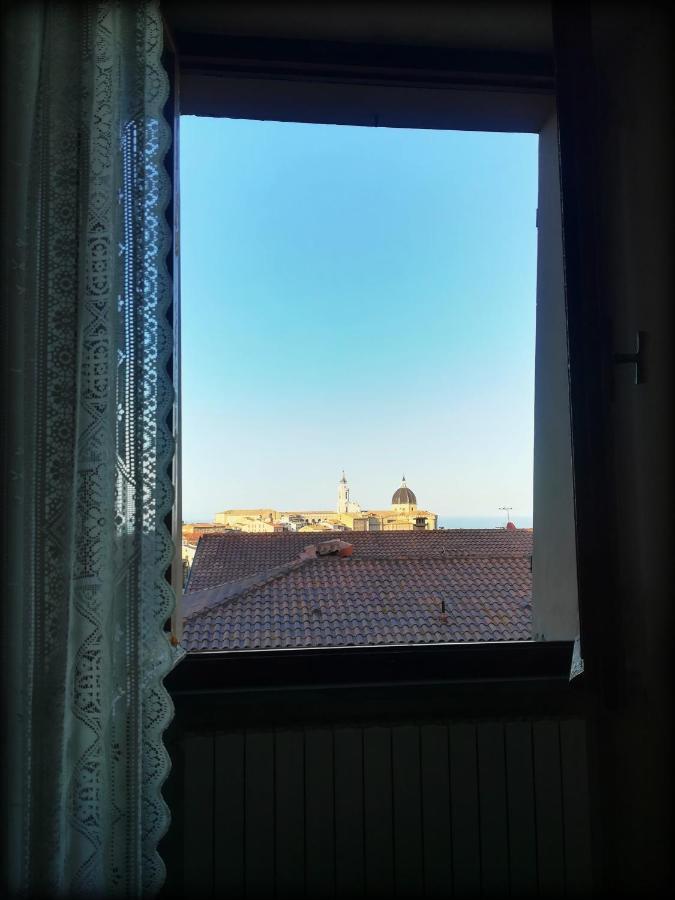 Colle Dei Lauri Bed and Breakfast Loreto Exteriör bild